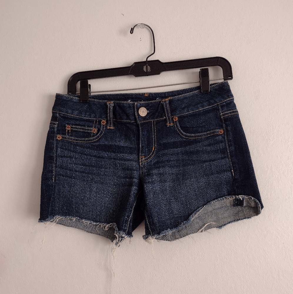 american eagle size 4  women's denim jean shorts in blue